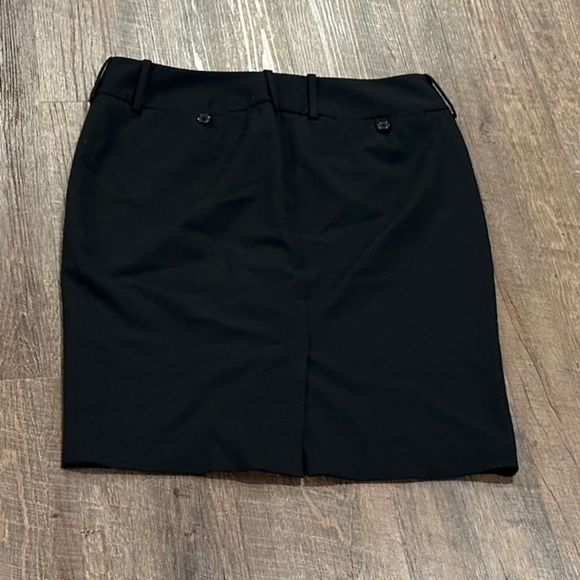 The Limited Pencil Skirt Size 6 Black Back Split Women’s - Picture 1 of 6